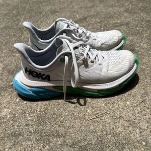 Hoka One One Clifton Edge Nimbus Cloud (green/blue) size 8 W